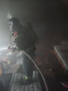 Трех человек спасли на пожаре в городе Орле 